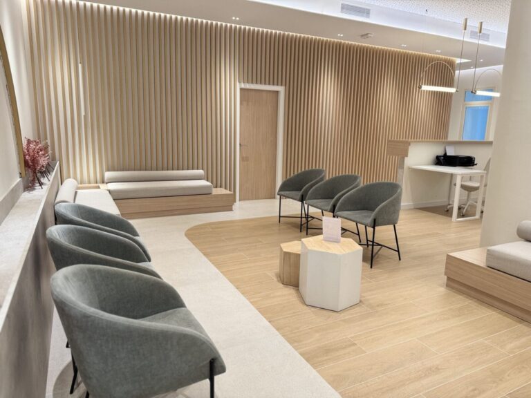 CIRUGIA-DENTAL-ONDARA-DRA-LLOPIS-scaled-e1737458732928.jpeg