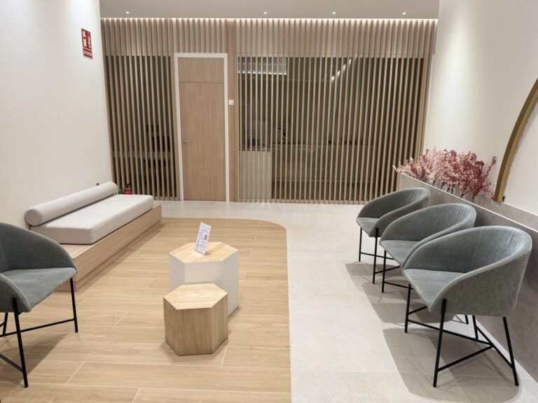 clinica-dental-en-ondara-dra-llopis-dental-studio-scaled-e1737458759818.jpeg
